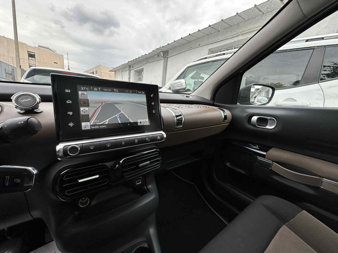 Citroen C4 Cactus BlueHDi 100 Shine