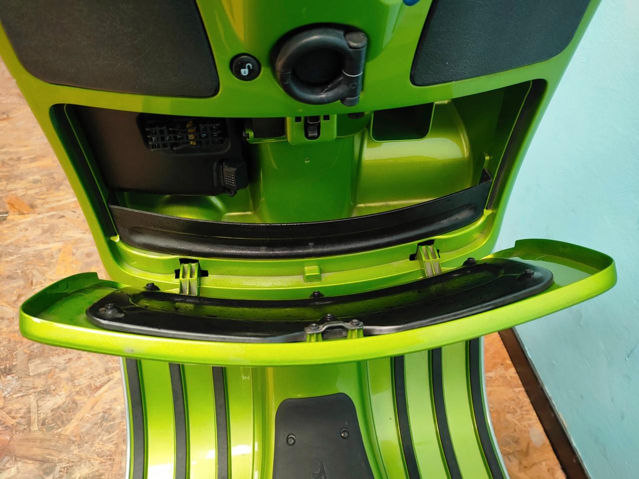 Piaggio Vespa 300 GTS SUPER ABS 16.000 km.