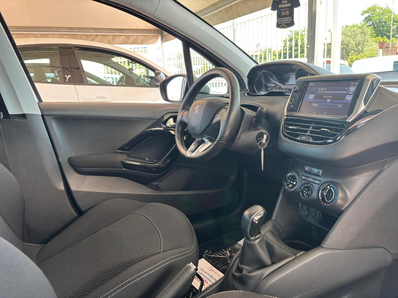Peugeot 208 PureTech 82 5 porte Allure