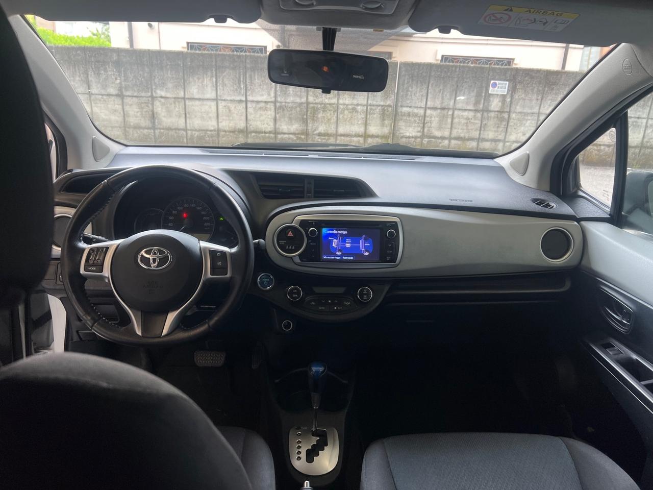 Toyota Yaris 1.5 Hybrid 5 porte Lounge