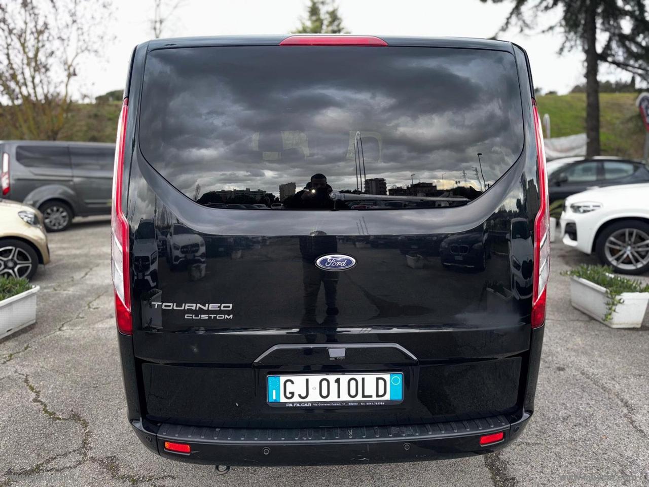 Tou.Cust. 320 2.0 EcoB 130 MHEV PC Tit.