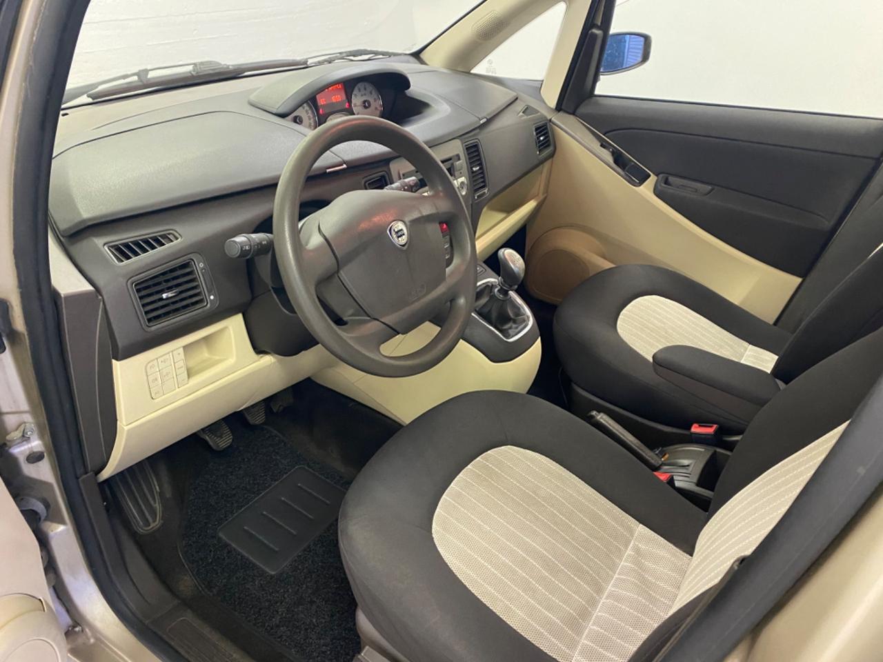 Lancia MUSA 1.4 16V Platino Plus