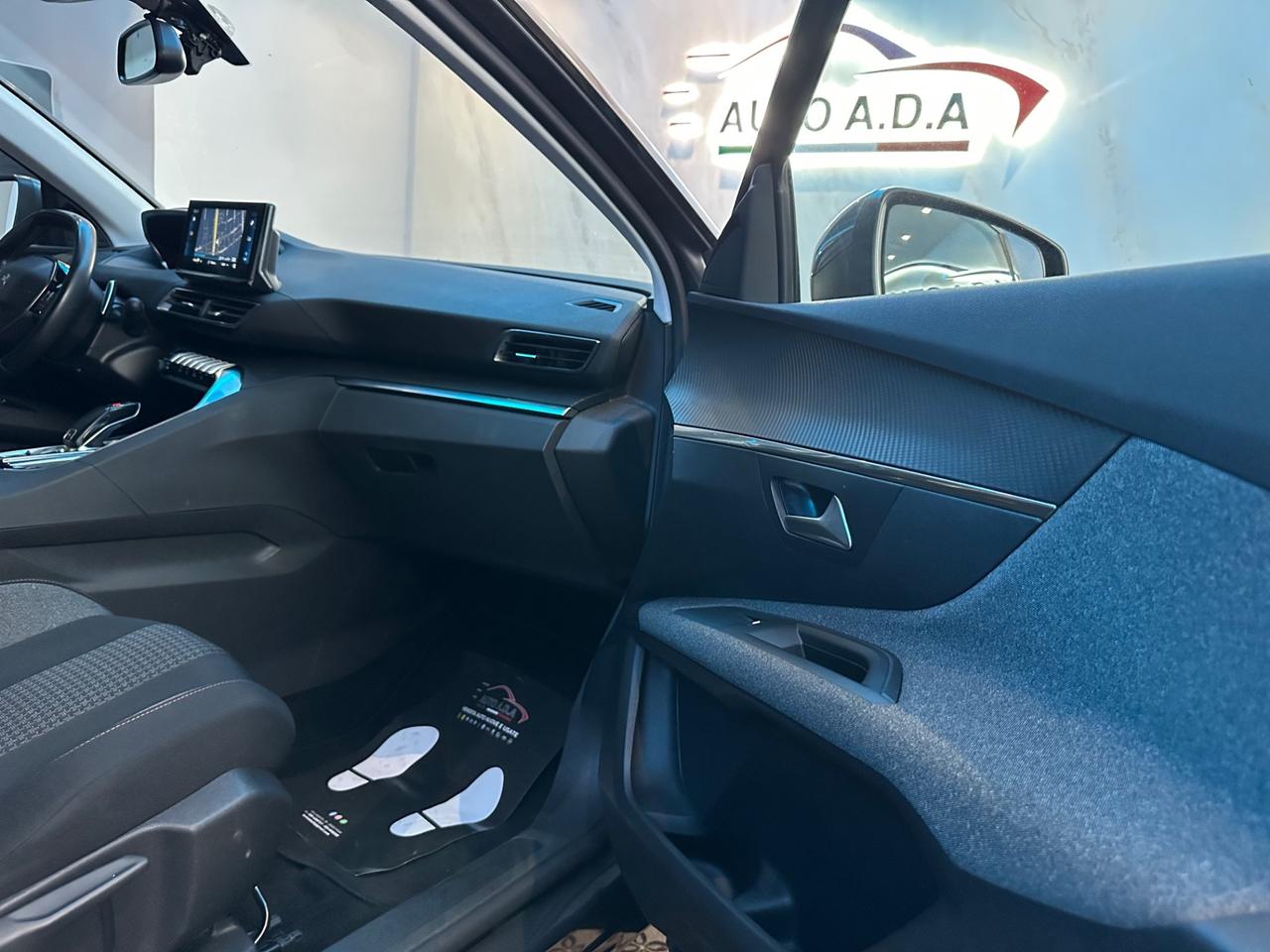 Peugeot 3008 BlueHDi 130 S&S Allure
