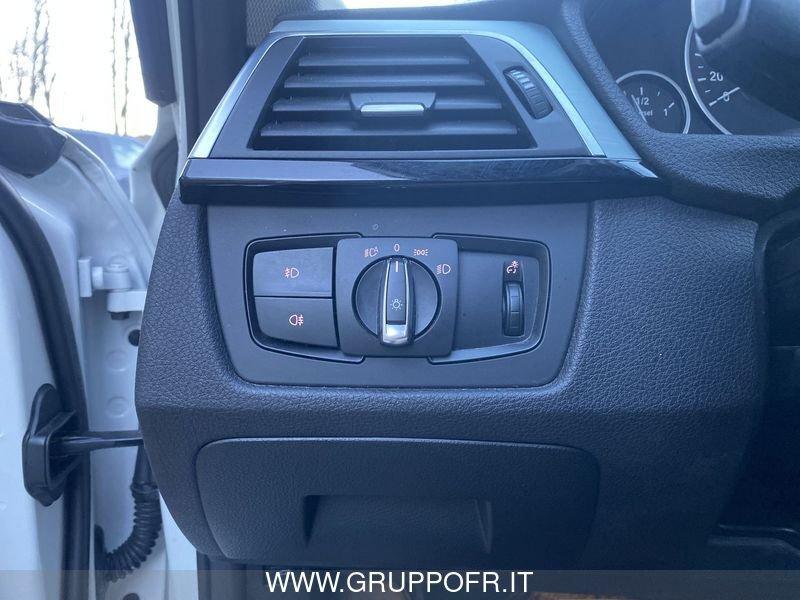 BMW Serie 3 (F30/31) 318d Touring Business Advantage aut.