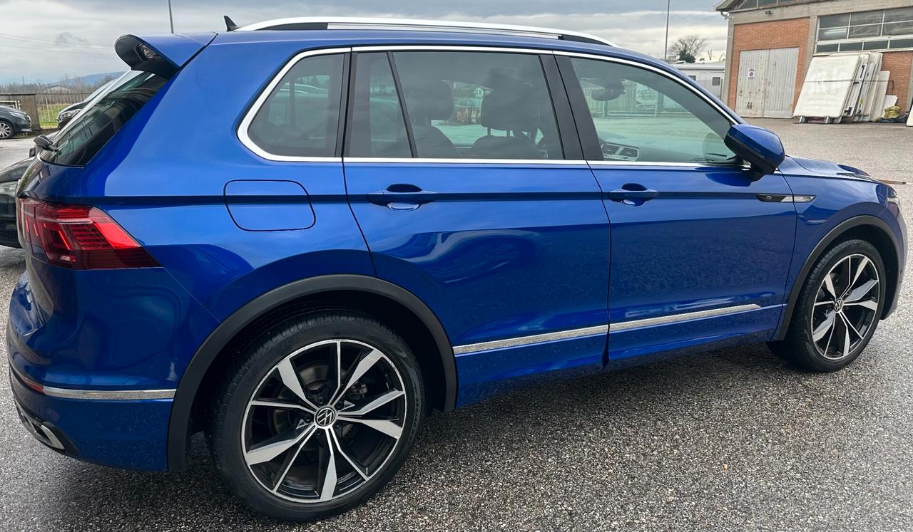 Volkswagen Tiguan 2.0 TDI 150 CV SCR DSG R-Line
