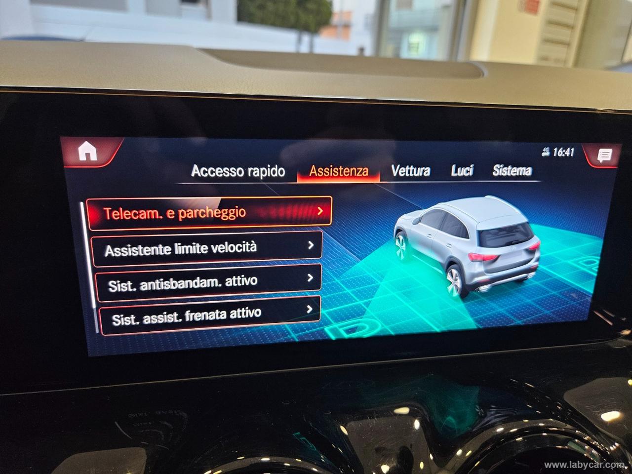 MERCEDES-BENZ GLA 180 d Automatic Business Extra