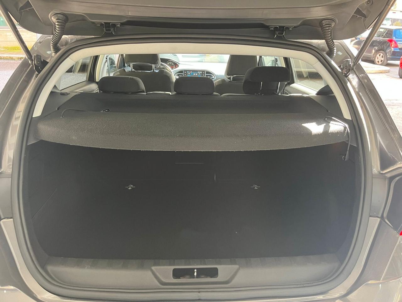 Peugeot 308 1.6 HDI -PERFETTA- 2018
