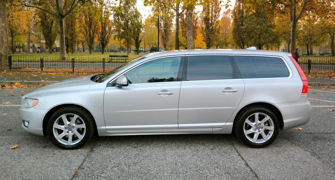 Volvo V70 D3 Geartronic Summum