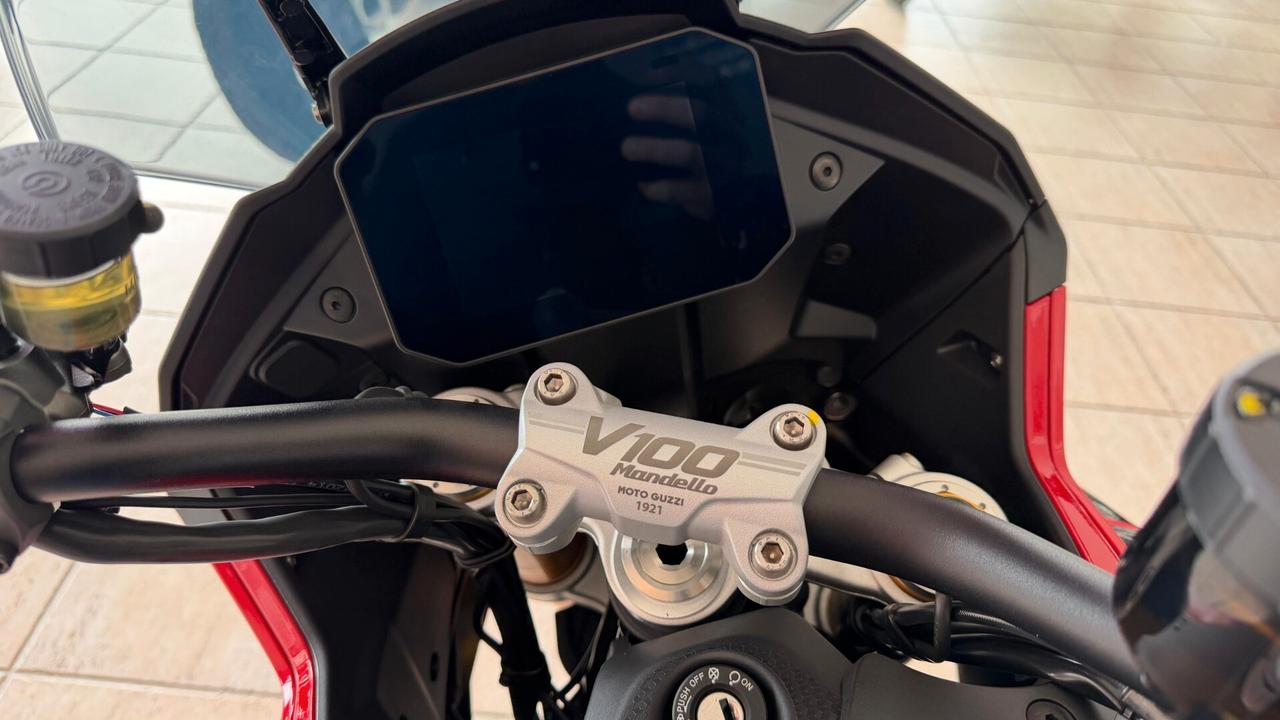 Moto Guzzi V100 MANDELLO