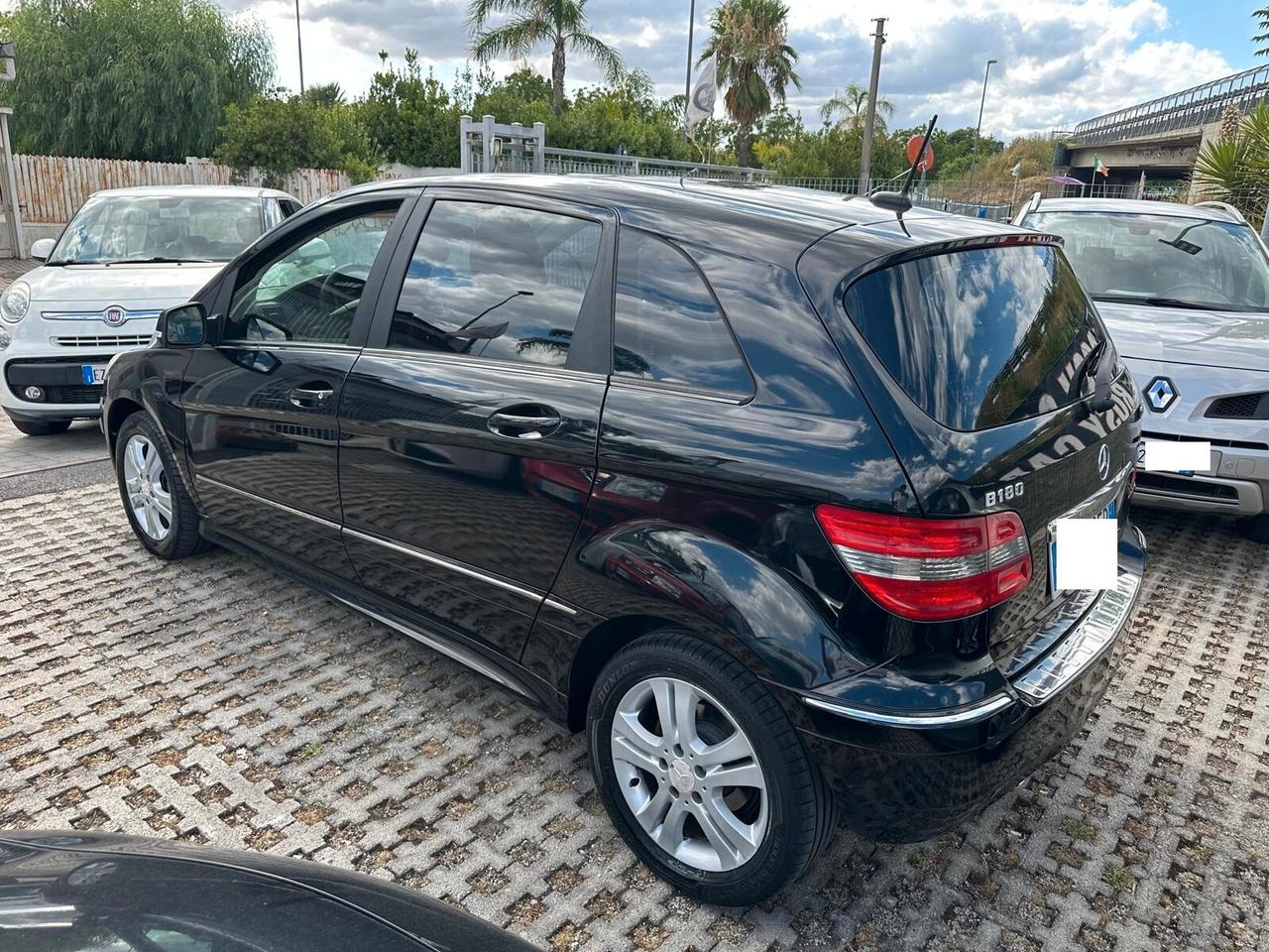 Mercedes-benz B 180 CDI Premium-06/2010