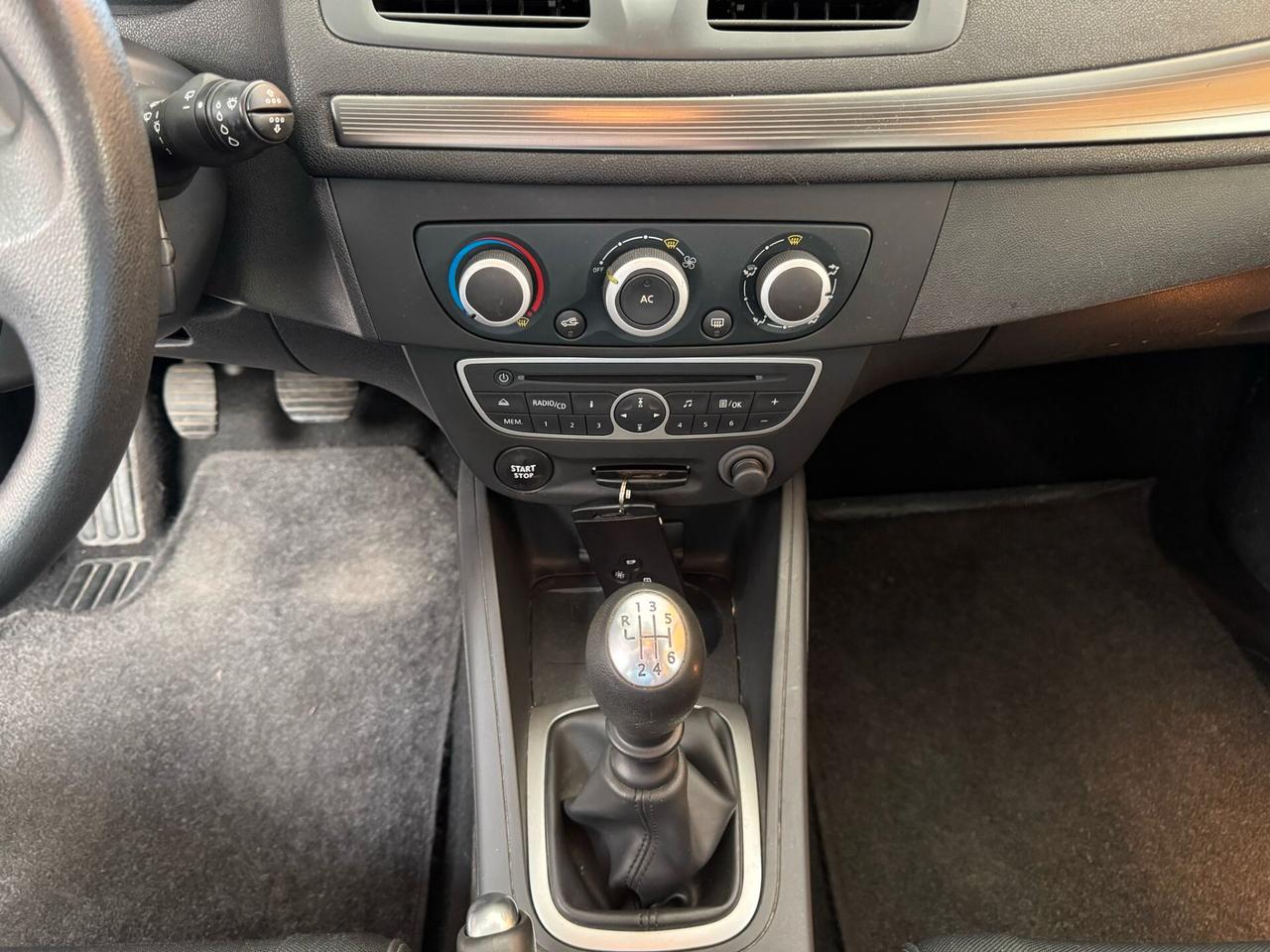 Renault Megane Mégane 1.5 dCi 110CV SporTour Ecobusiness Premium