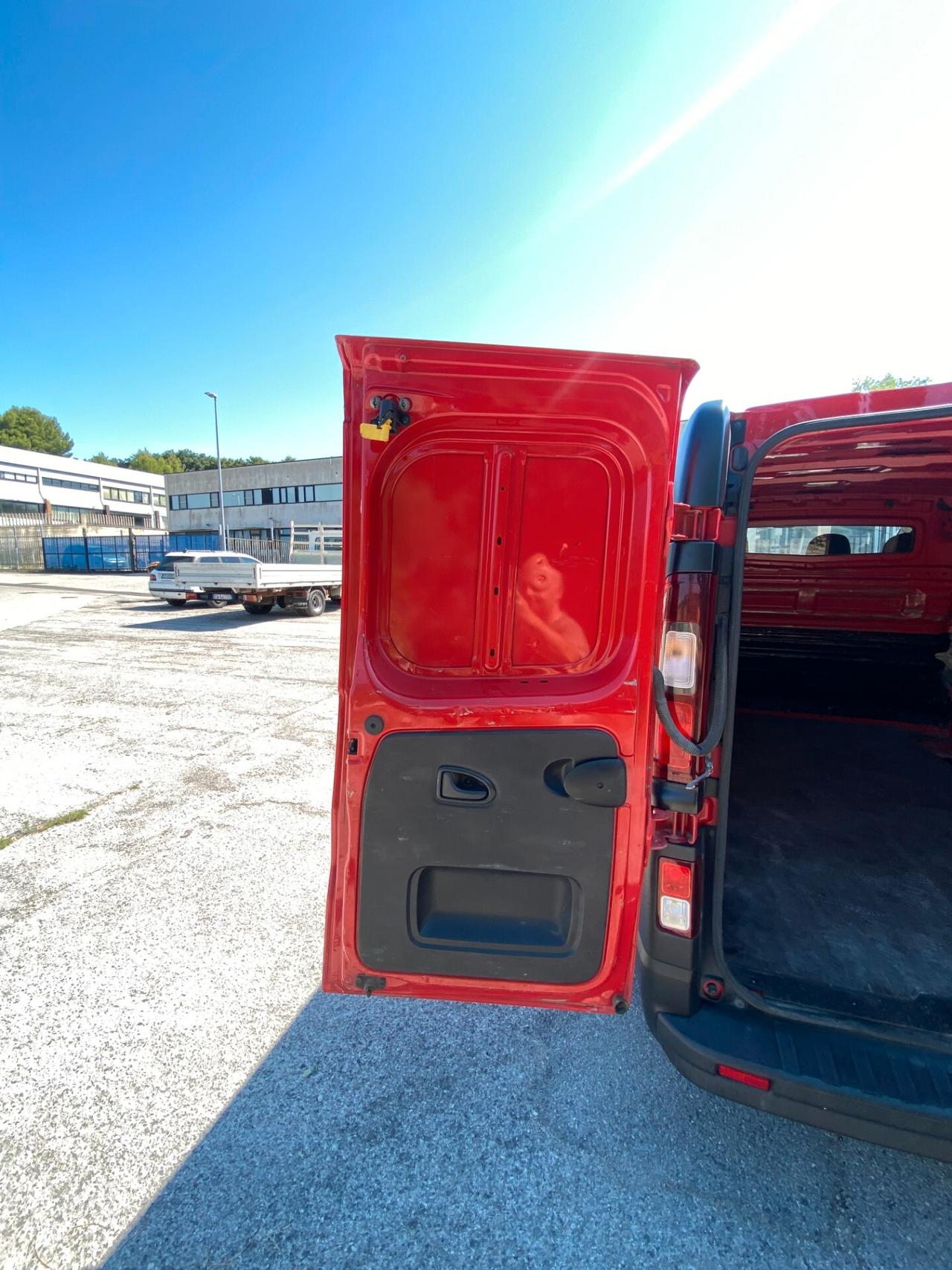 OPEL VIVARO CDTI
