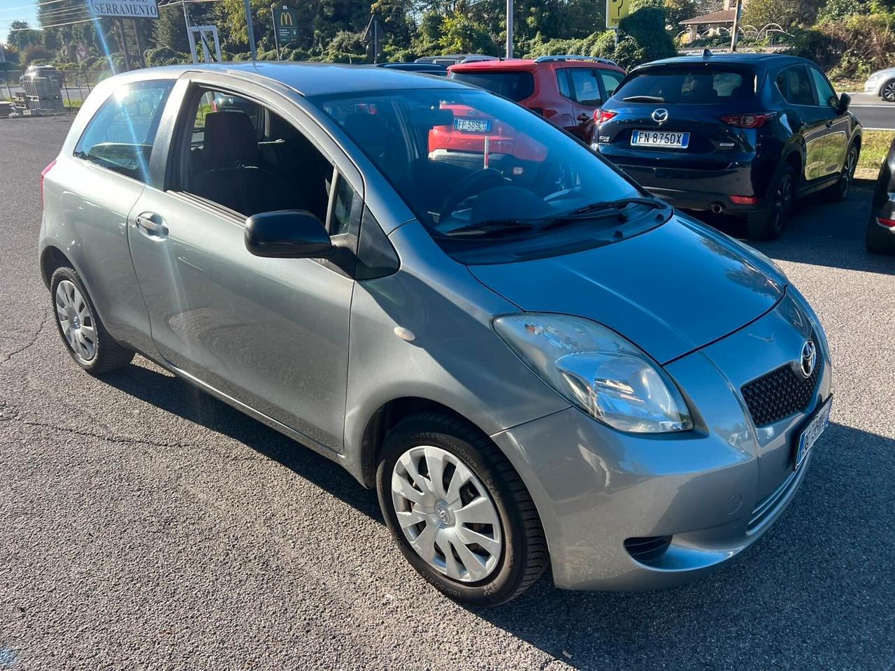 Toyota Yaris 1.4 D-4D 3 porte Sol