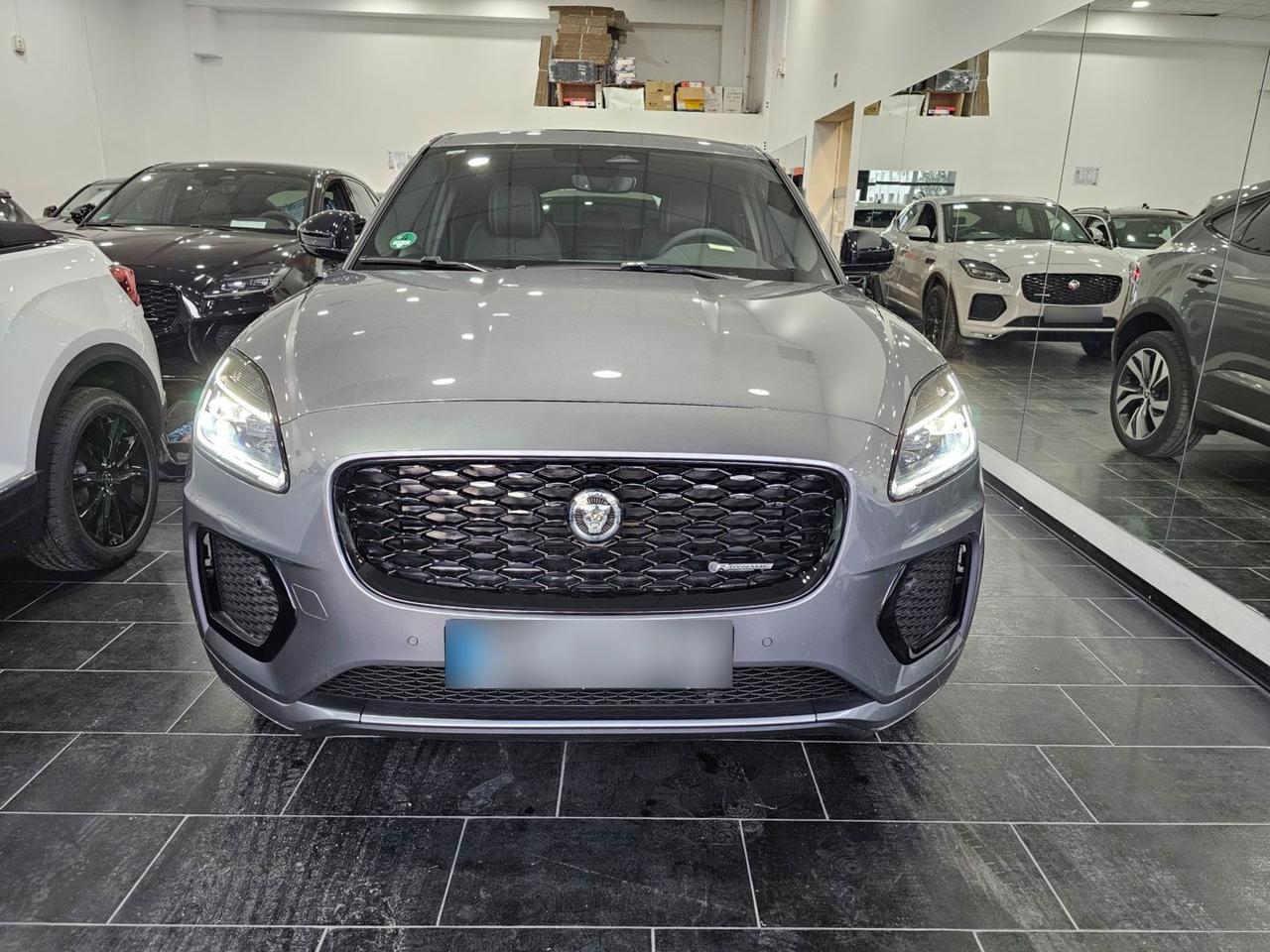 Jaguar E-Pace R-Dynamic SE Navi Camera Tetto C.20" LED BlackPack