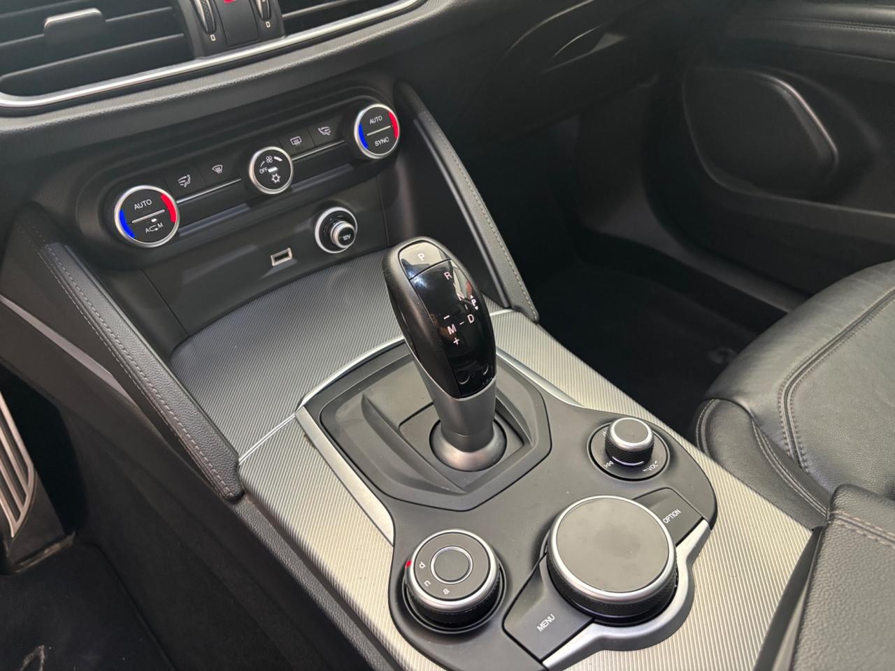 Alfa Romeo Stelvio 2.2 Turbodiesel 210 CV AT8 Q4 Super