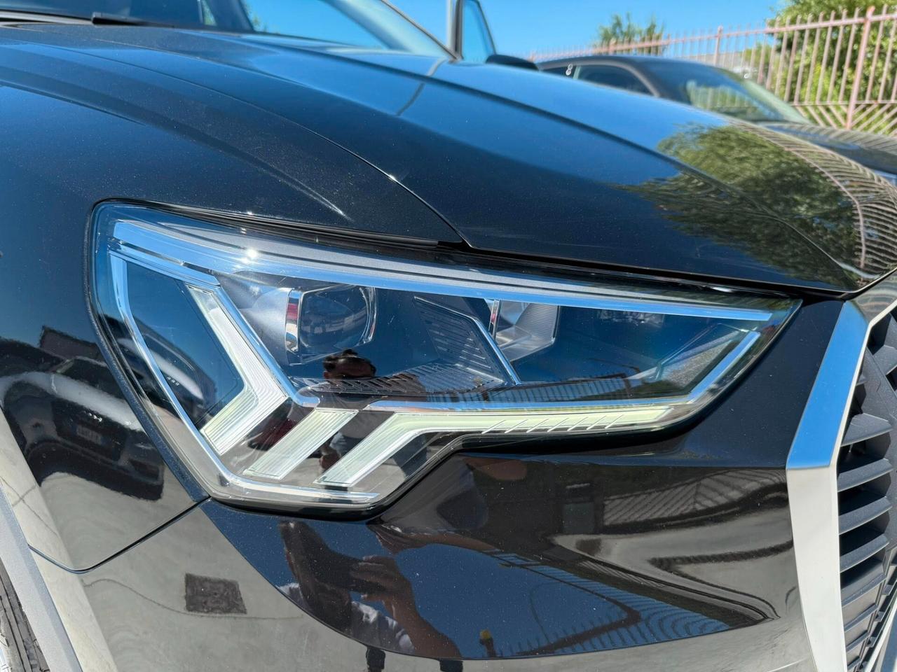 Audi Q3 2.0 TDI 150CV STRONIC (VARI ACCESSORI)