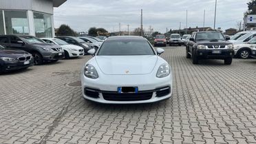 PORSCHE Panamera 3.0 4