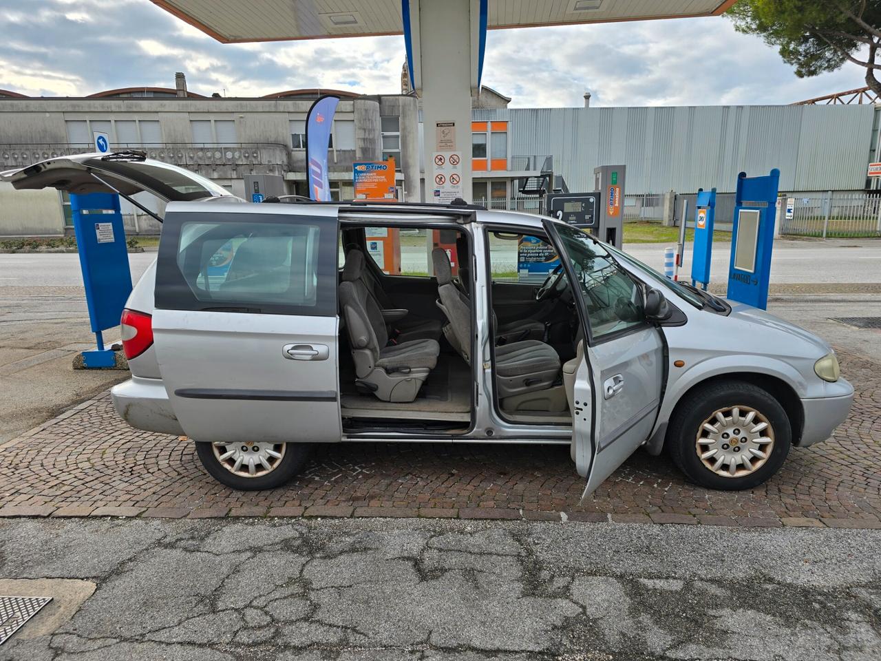 Chrysler Voyager 2.5 CRD cat SE con 342.000km