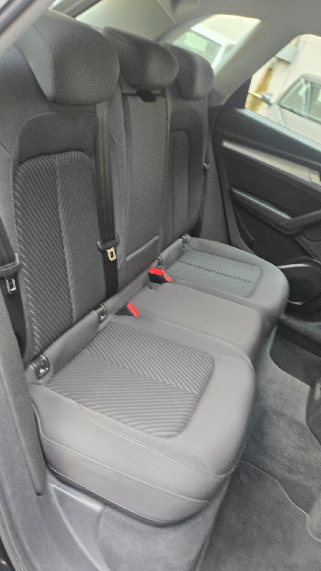 Audi Q5 35 TDI quattro S tronic Business
