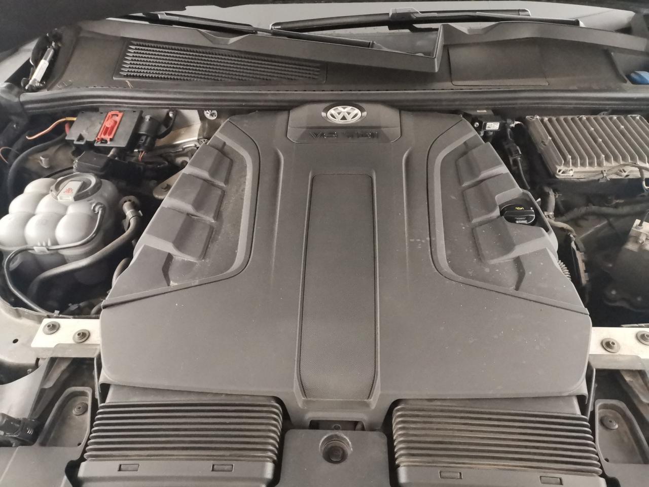 VOLKSWAGEN Touareg III 2018 - Touareg 3.0 V6 tdi Advanced 231cv tiptron