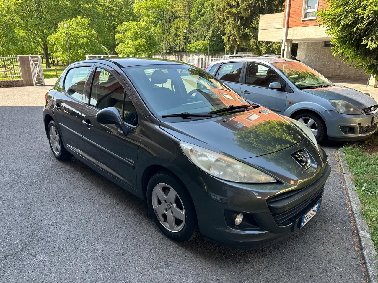 Peugeot 207 1.4 8V 75CV 5p. X Line