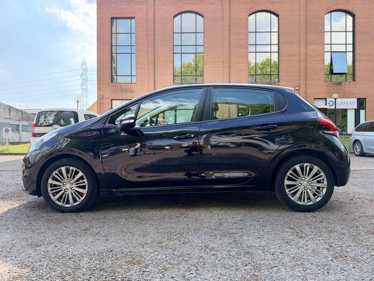 Peugeot 208 1.6 bluehdi Allure 75cv 5p CINGHIA SOSTITUITA