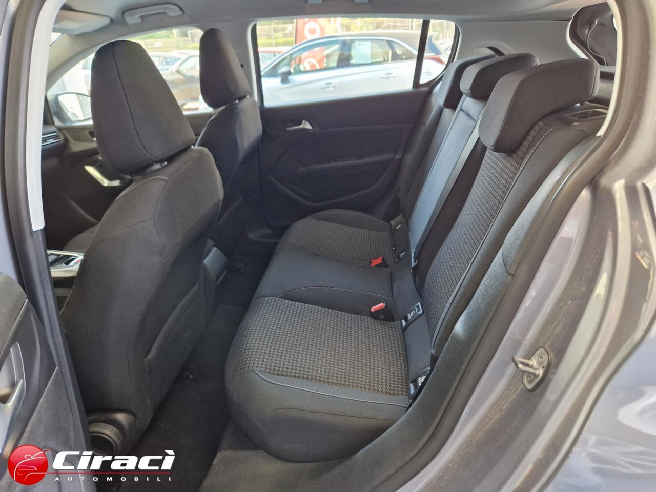 Peugeot 308 BlueHDi 130 EAT8 Business