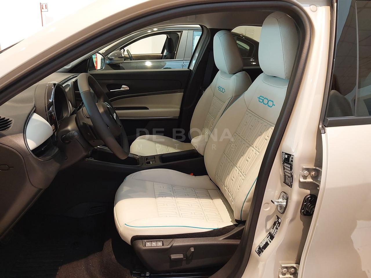 Fiat 600 1.2 hybrid la prima ii 110cv auto