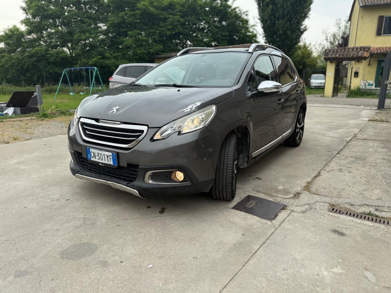 Peugeot 2008 1.6 e-HDi 115 CV Stop&Start Allure