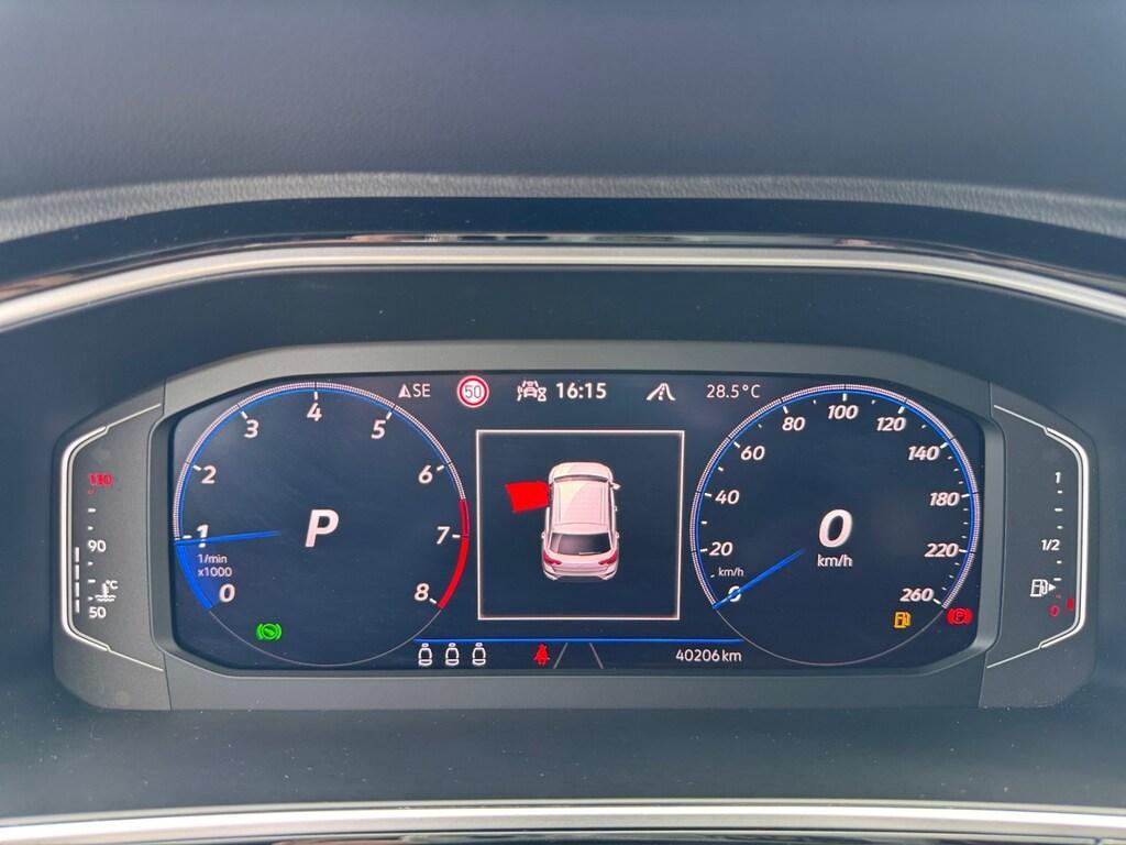 Volkswagen T-Roc 1.5 TSI 150CV DSG R-Line - GANCIO TRAINO