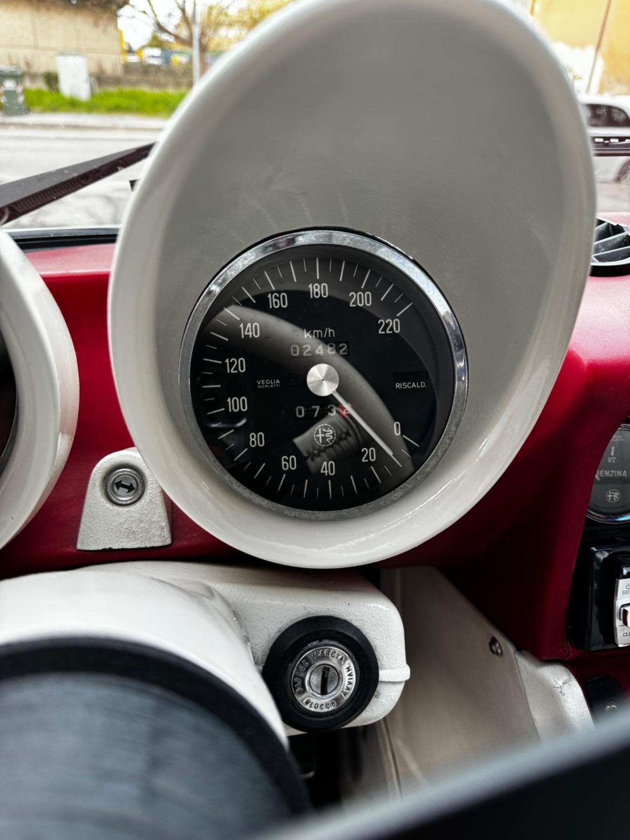 Alfa Romeo Spider 2.0 Veloce