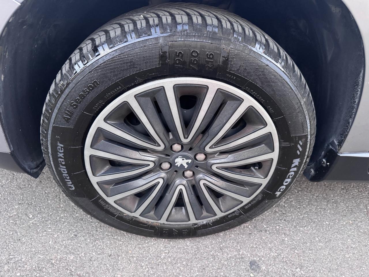 Peugeot 2008 1.6 HDI NEOPATEN GARANZIA 12 MESI