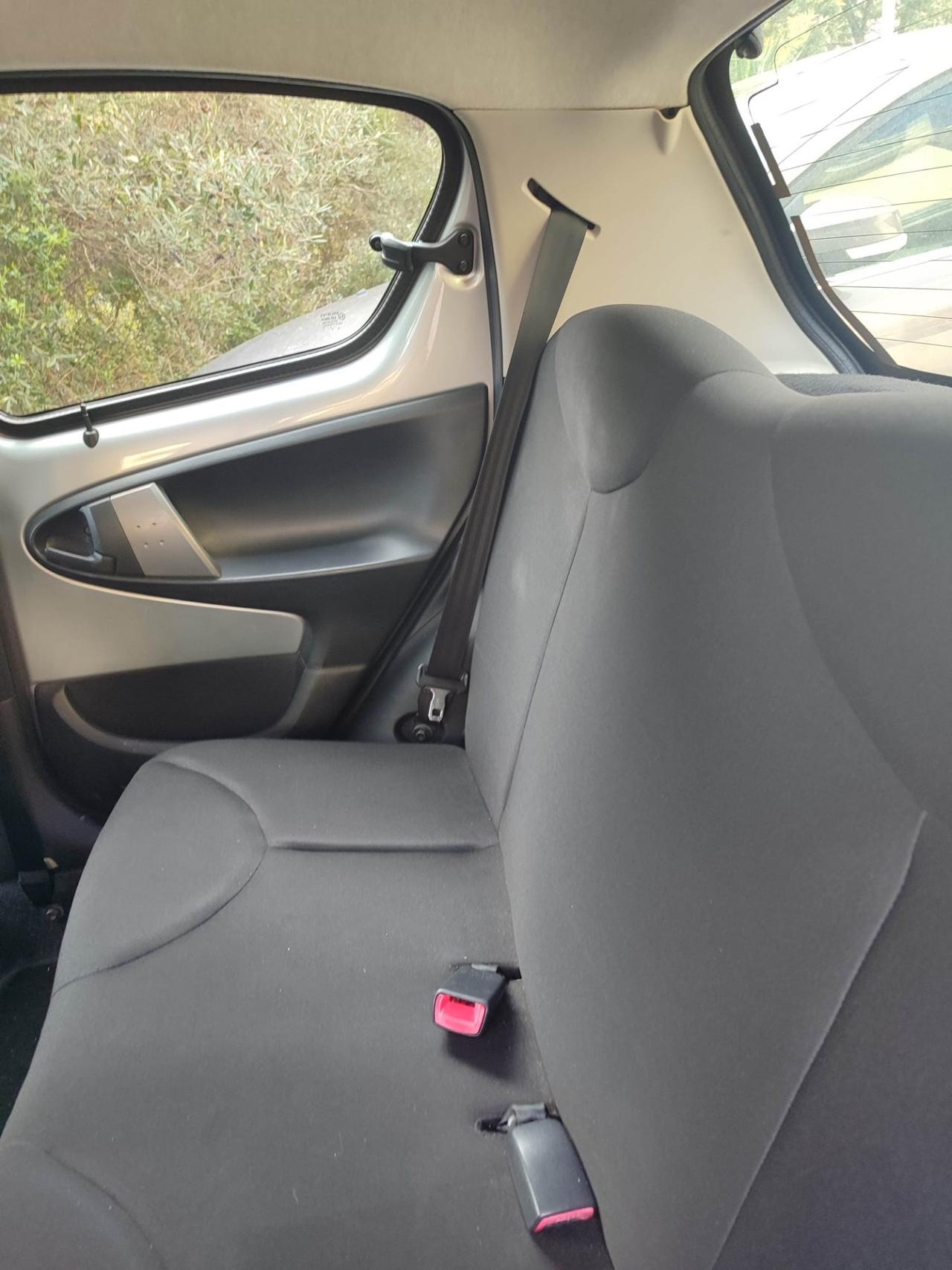 Toyota Aygo 1.0 12V VVT-i 5 porte Orange Connect