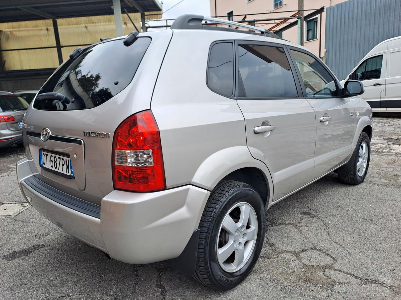 HYUNDAI TUCSON 2.0 BENZINA 4X4 ** DA VETRINA **