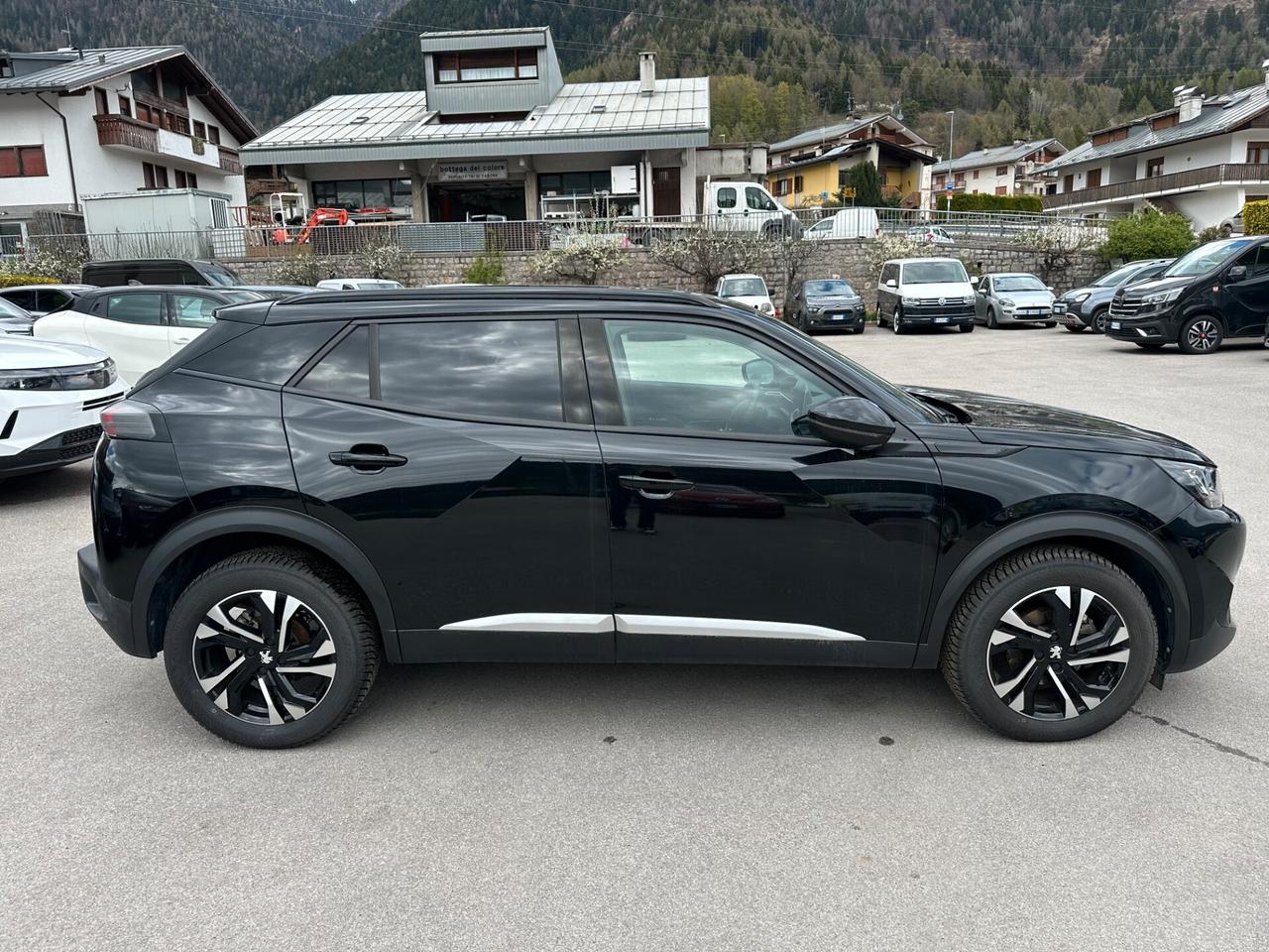 Peugeot 2008 PureTech 100 S&S Allure