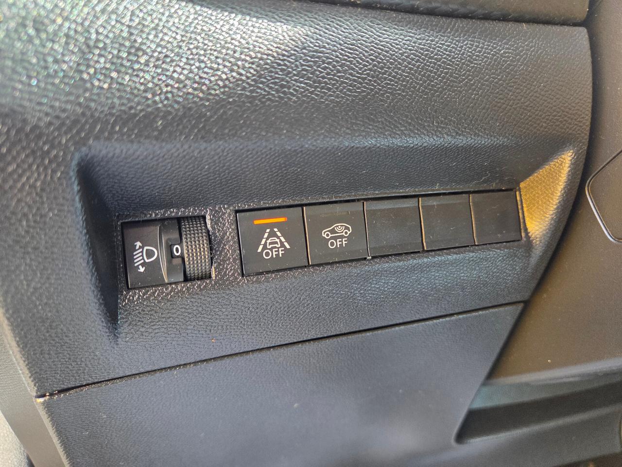 Peugeot 2008 BlueHDi 130 S&S EAT8 Allure Pack