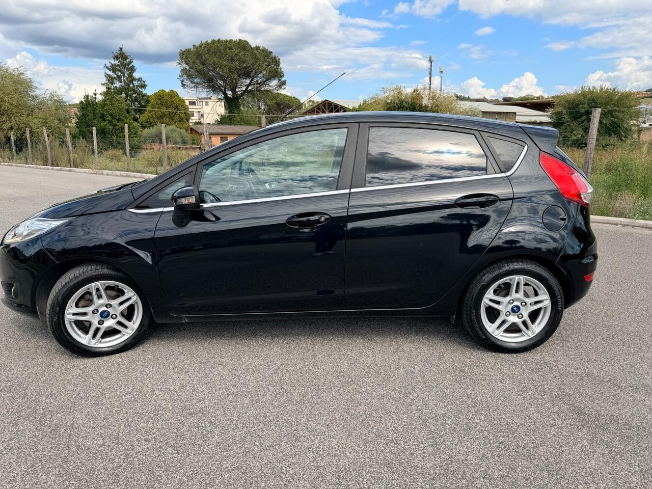 Ford Fiesta 1.6 TDCi 95CV 5 porte Titanium