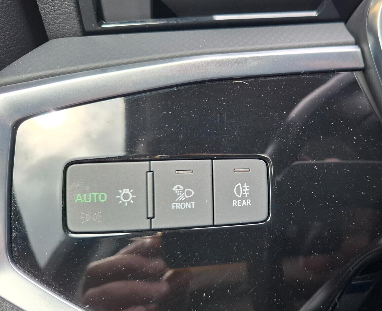 AUDI Q3 40 2.0 TDI quattro S tronic Business 190cv