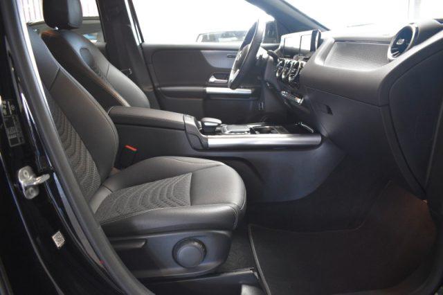 MERCEDES-BENZ GLA 200 d Automatic 4Matic Sport