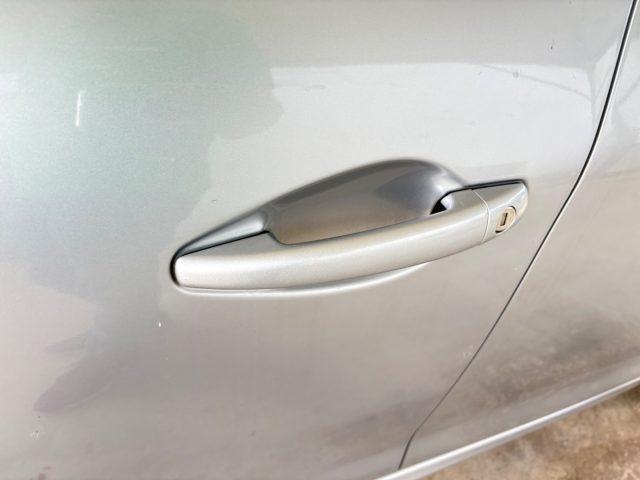 PEUGEOT 208 1.0 VTi 68 CV 5 porte OK NEOPATENTATI EURO 5B BENZ