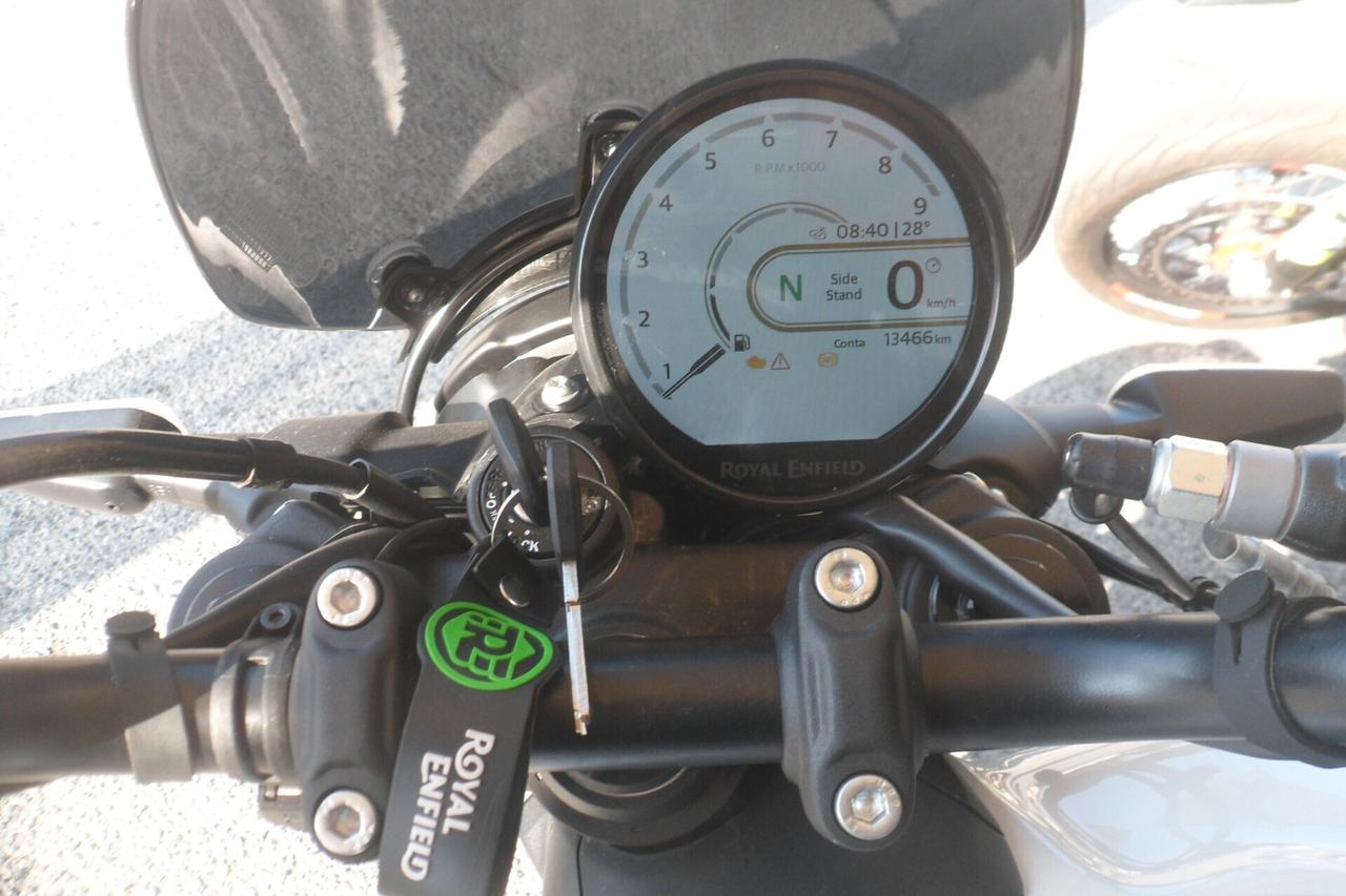 Royal Enfield Guerrilla 450