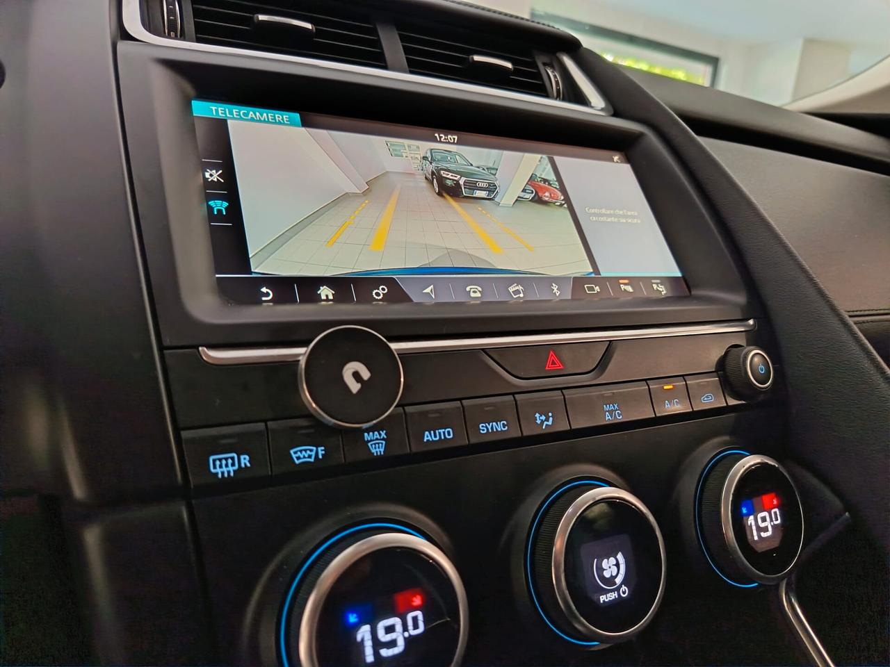 Jaguar E-Pace 2.0D 150 CV AWD R-Dynamic S