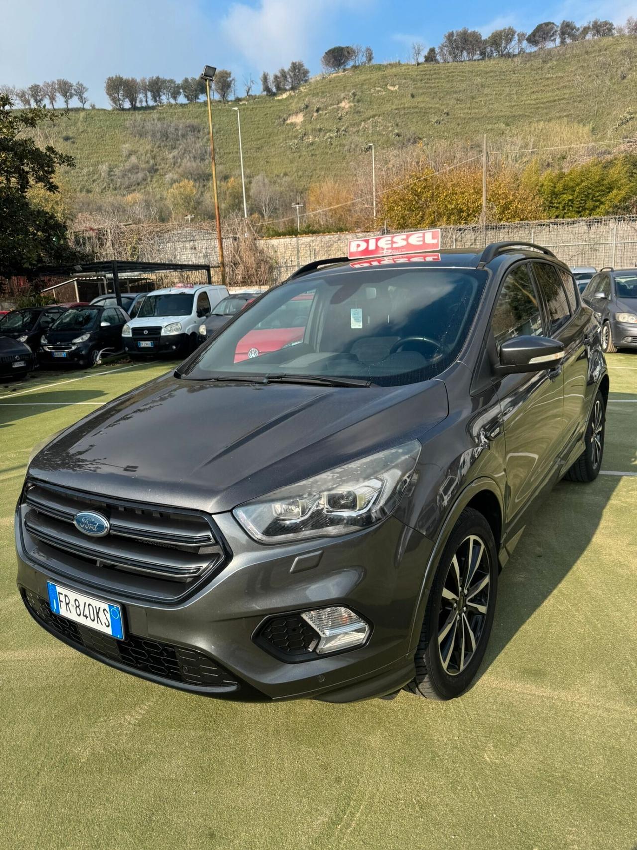 Ford Kuga 2.0 TDCI 120 CV S&S 2WD Powershift ST-Line