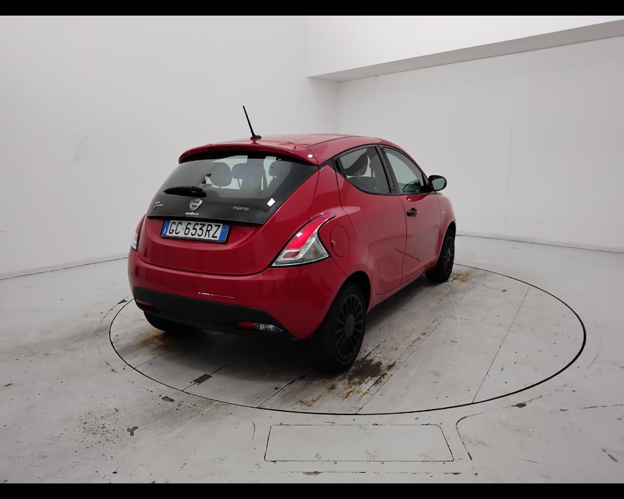 LANCIA Ypsilon III 2015 - Ypsilon 1.0 firefly hybrid Silver s&s 70cv