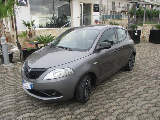 LANCIA Ypsilon 1.2 69 CV 5 porte GPL Ecochic Gold