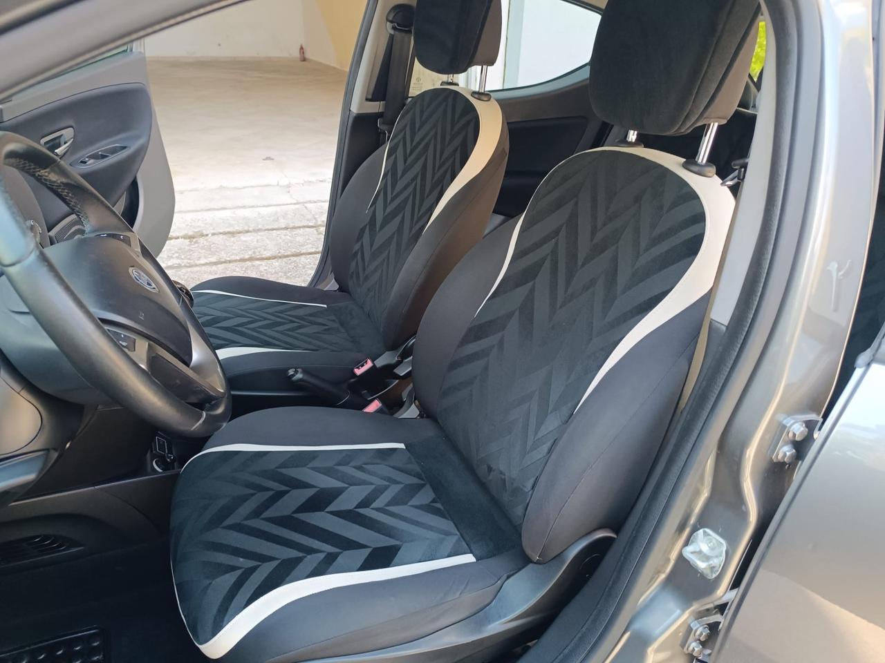 Lancia Ypsilon 1.3 MJT 16V 95 CV 5 porte S&S Gold