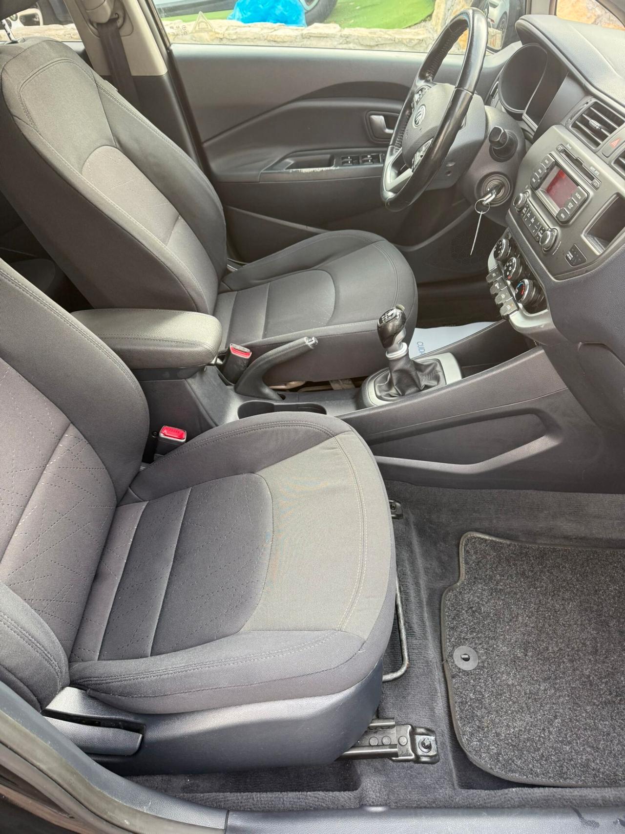 Kia Rio 1.1 CRDi 5p....UNIPRO'