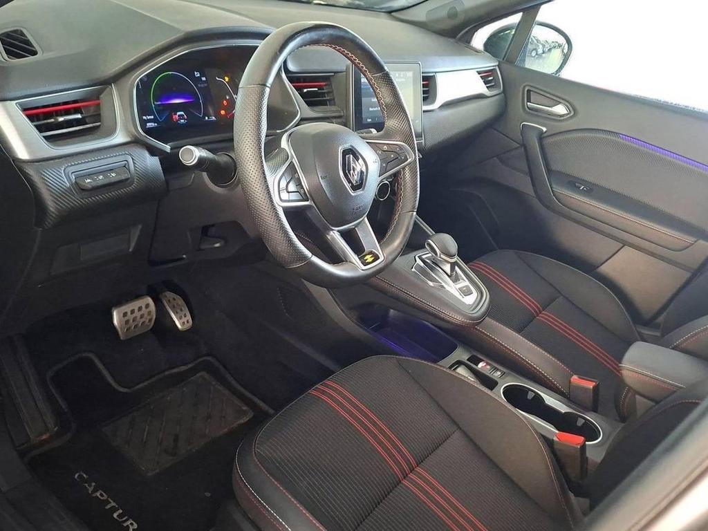 Renault Captur 1.6 Hybrid RS Line E-Tech Auto