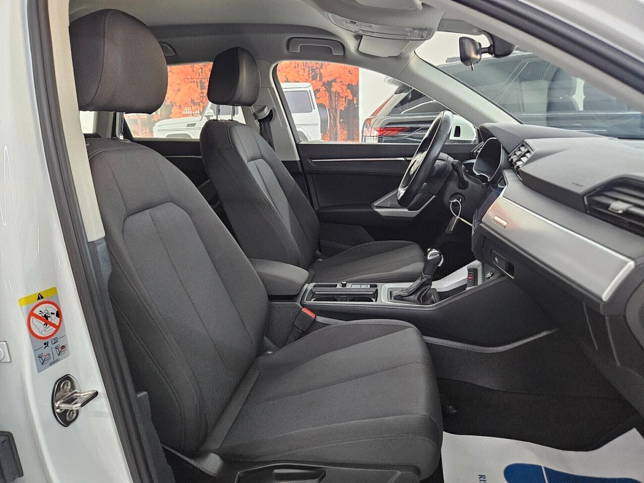 Audi Q3 35 2.0 tdi Business quattro s-tronic