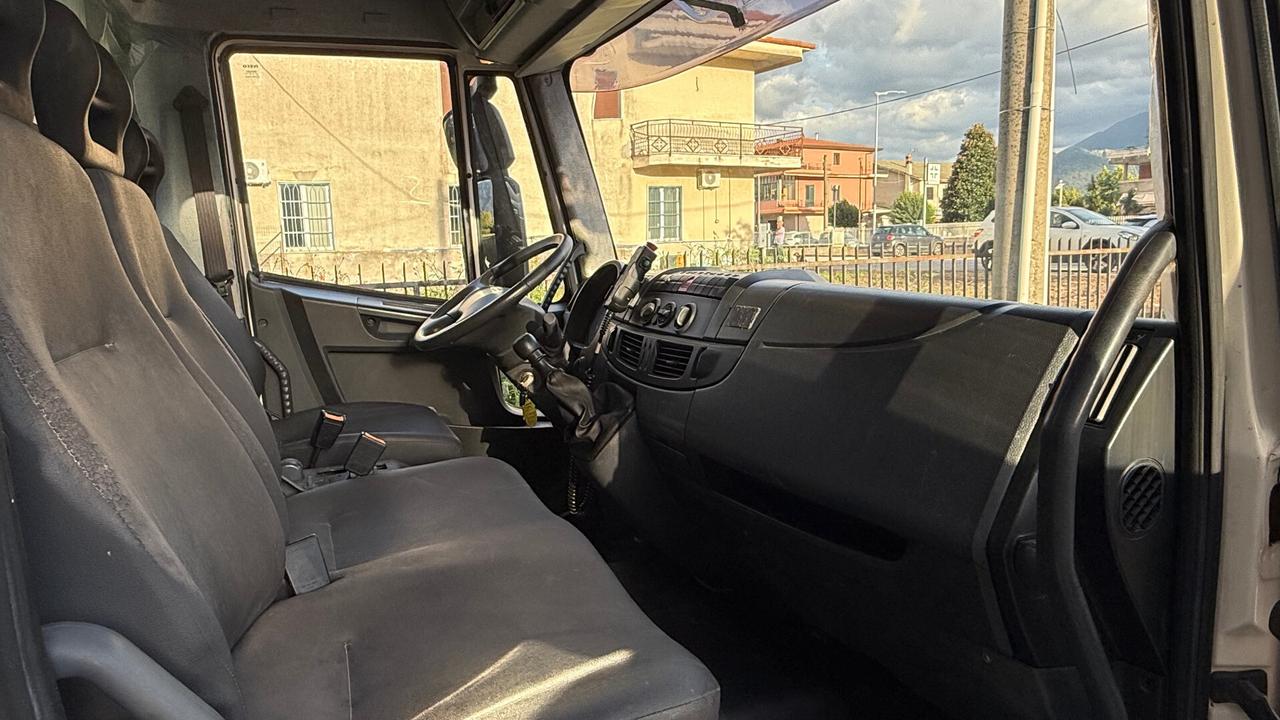 Iveco EUROCARGO SCARRABILE NUOVO MARCA TAM